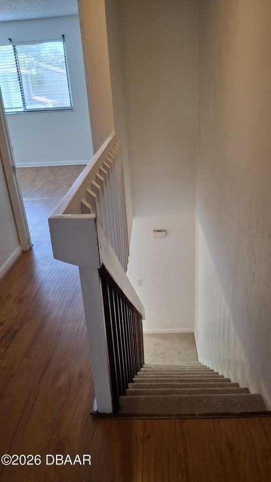 196 W Sandalwood Ct - Photo 4 of 38