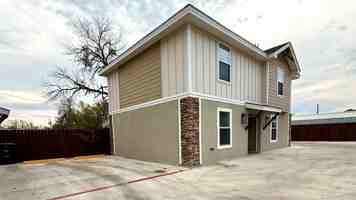 featured image of 2873 Del Rio Blvd