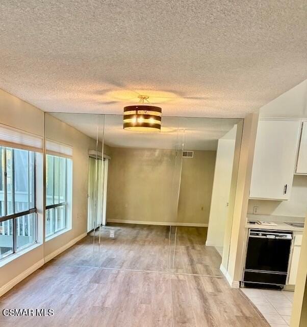 286 Oakleaf Dr - Photo 6 of 17