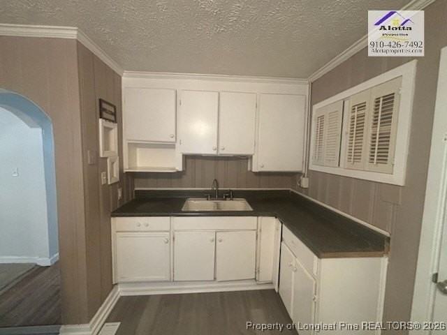 122 Douglas St - Photo 3 of 8