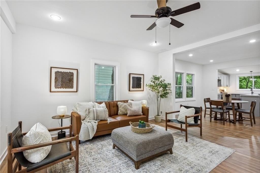 698 Garibaldi St Sw - Photo 3 of 26