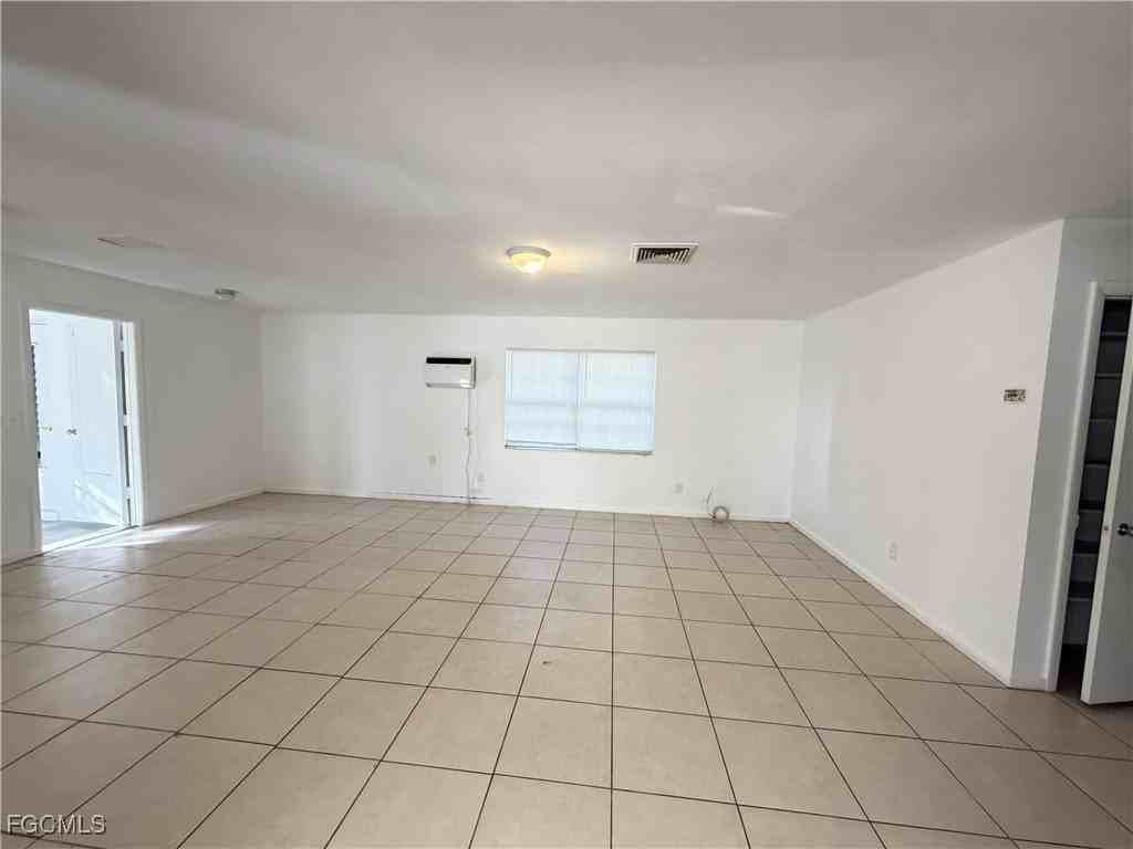 505 Jersey Rd W - Photo 4 of 10