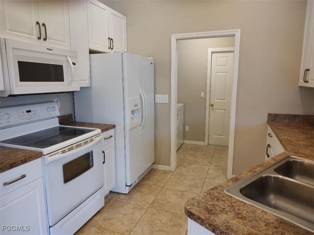 1034 Se 5th Pl - Photo 5 of 11