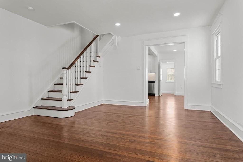 137 Kenilworth Rd - Photo 7 of 29