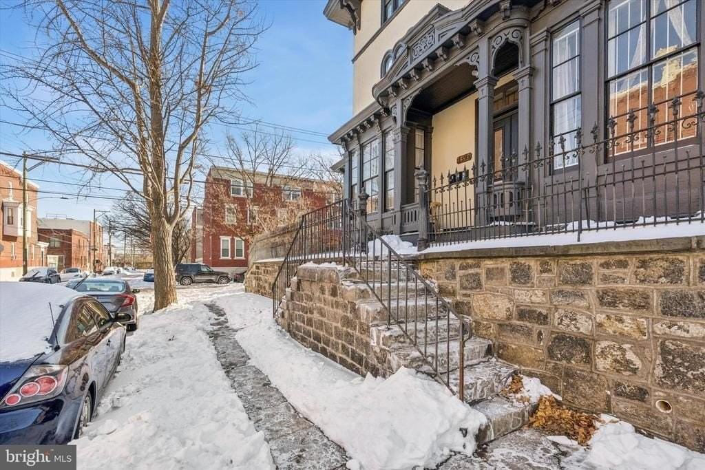 418 N 32nd St #3 - Photo 6 of 25