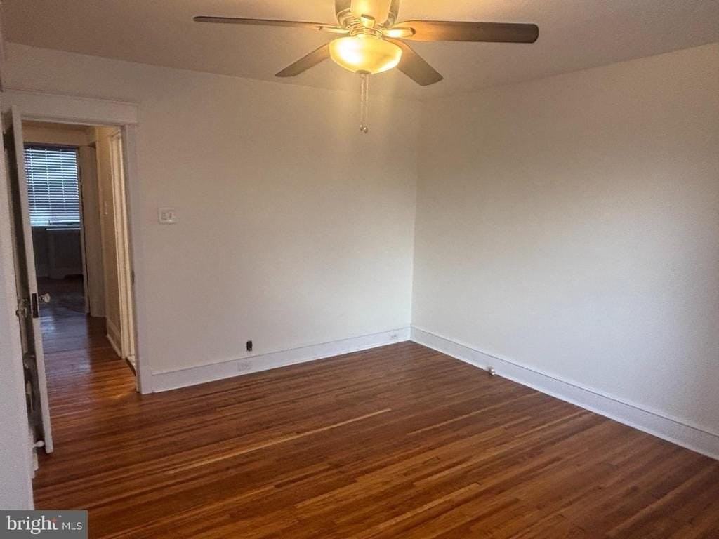 3423 Vaux St - Photo 4 of 10