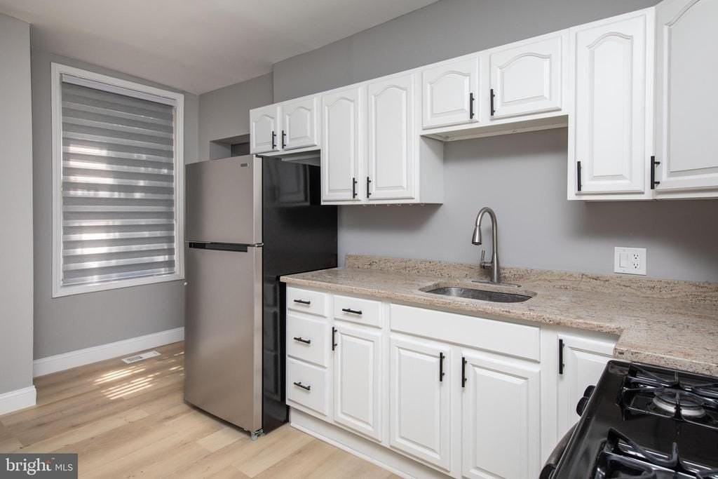 3717 Frankford Ave - Photo 5 of 11