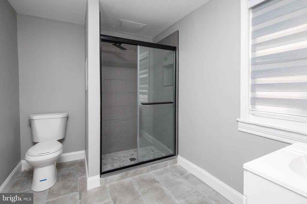 3717 Frankford Ave - Photo 7 of 11