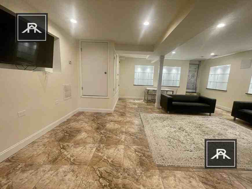 25 Saint Marys St - Photo 6 of 10