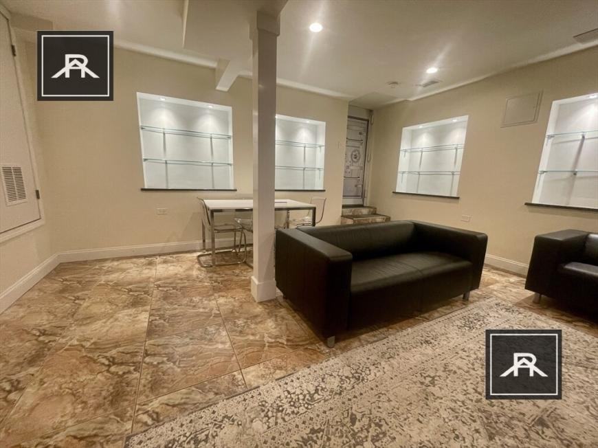 25 Saint Marys St - Photo 7 of 10