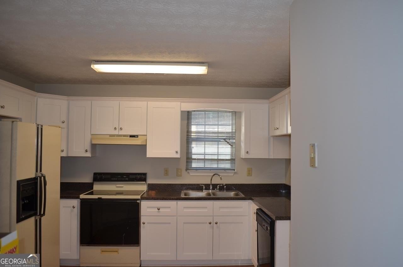 7120 E Village Ct - Photo 3 of 9