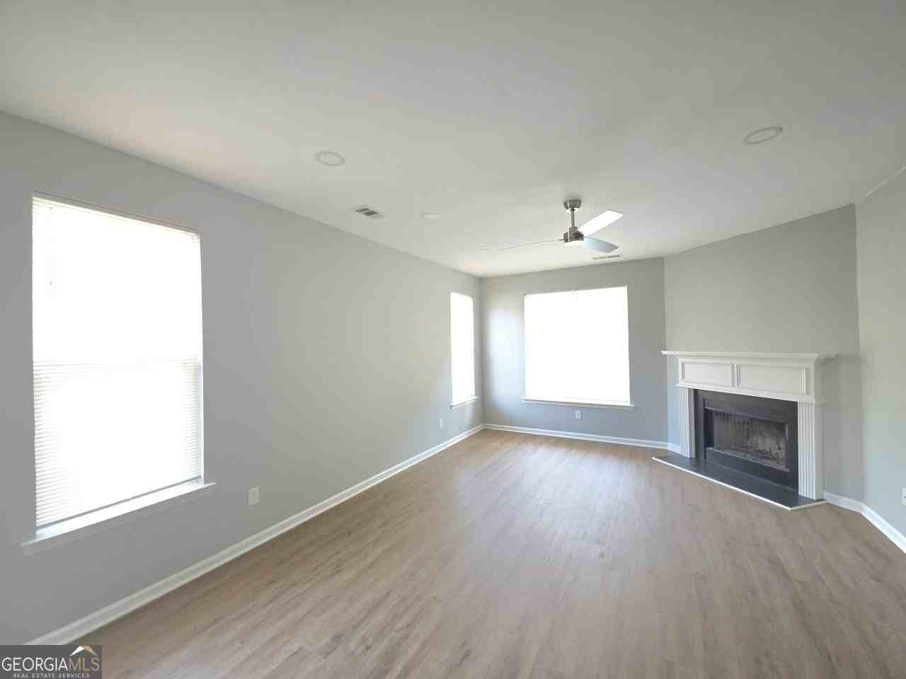 4748 Highpoint Way - Photo 7 of 30