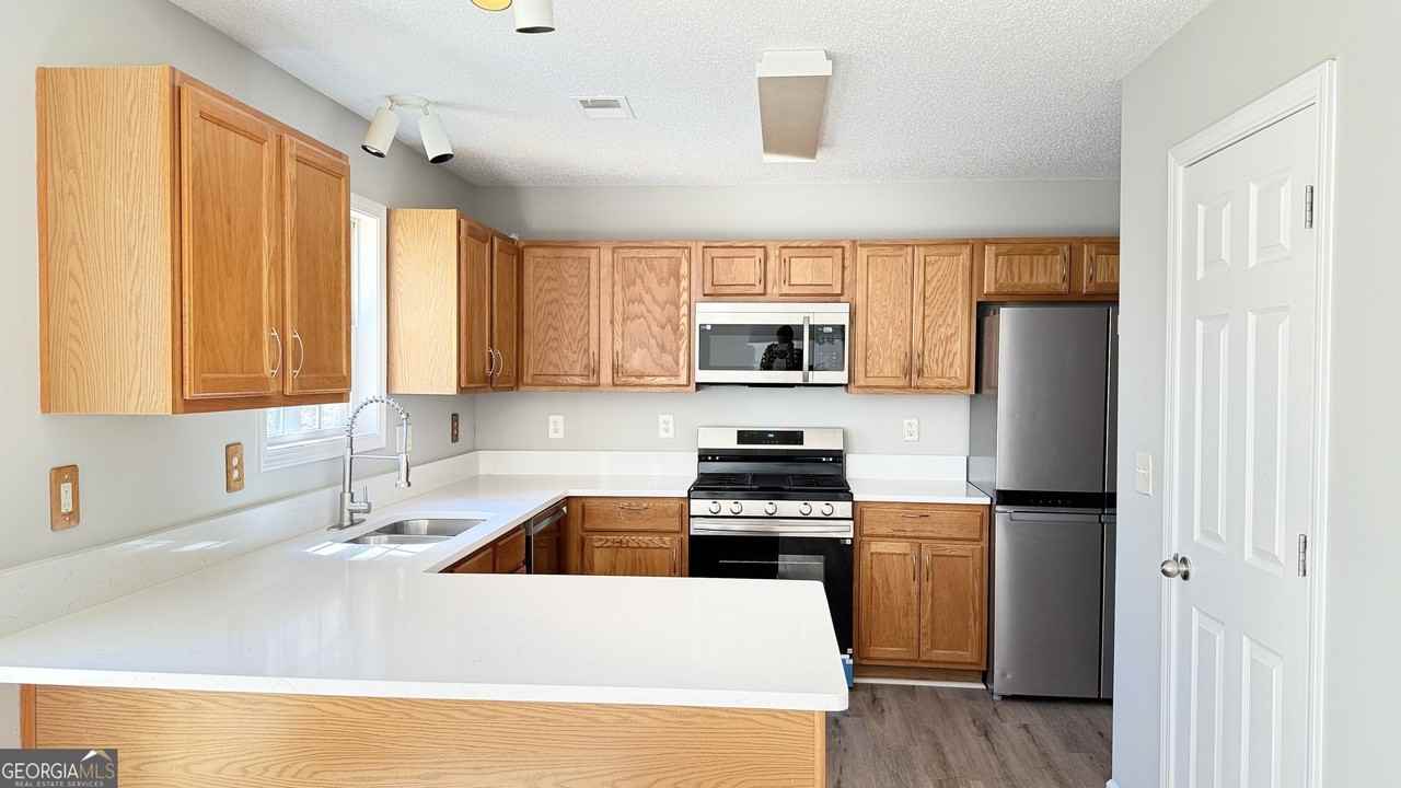 273 Bainbridge Cir - Photo 7 of 22