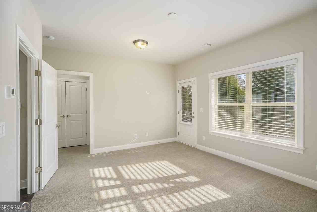 5338 Terrace Bend Pl - Photo 6 of 8