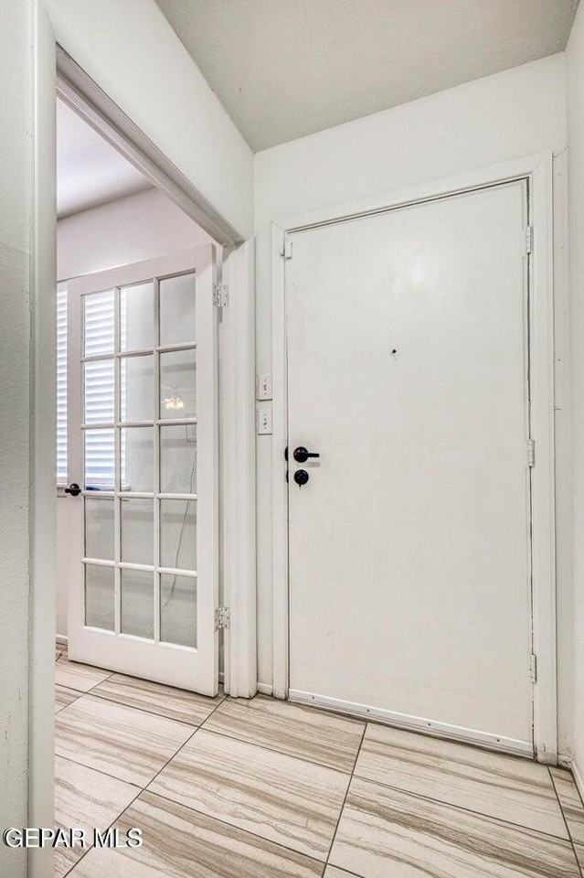 524 S Balboa Rd - Photo 6 of 50