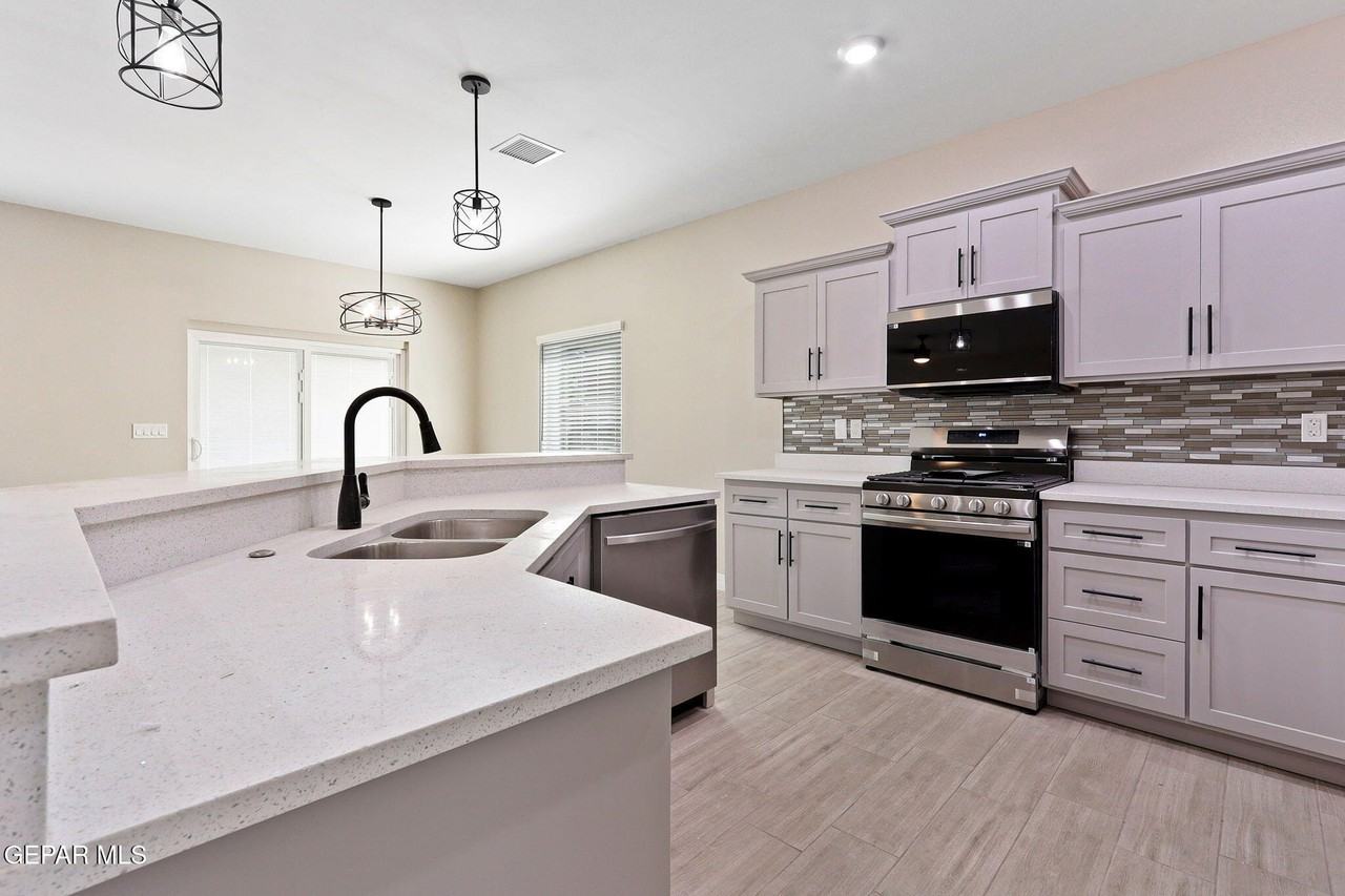 9853 La Morenita Cir - Photo 5 of 27