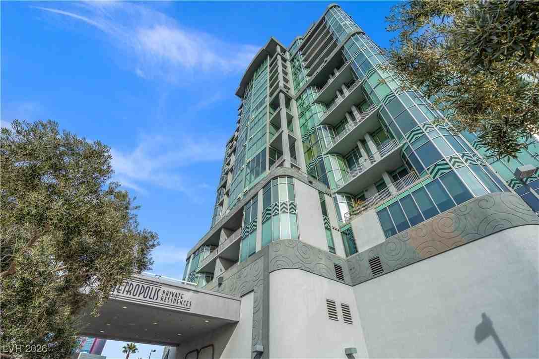 360 E Desert Inn Rd #403 - Photo 5 of 43