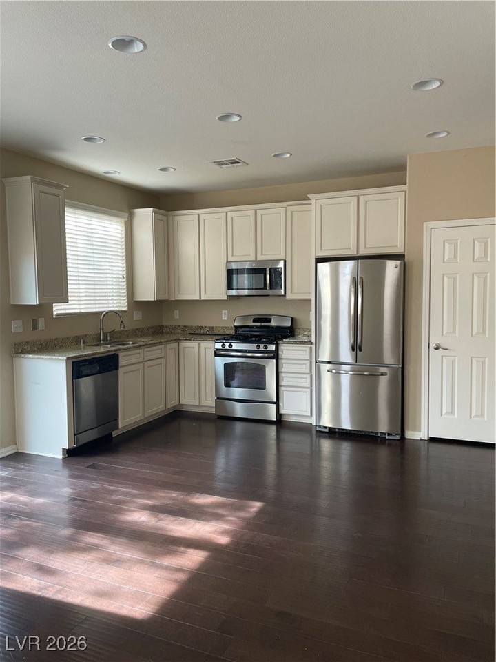 3267 Parma Galleria Ave - Photo 2 of 5