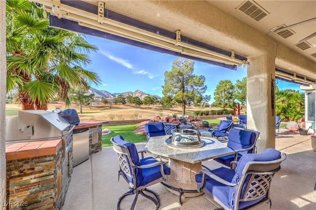 2701 Spalding Dr - Photo 2 of 29