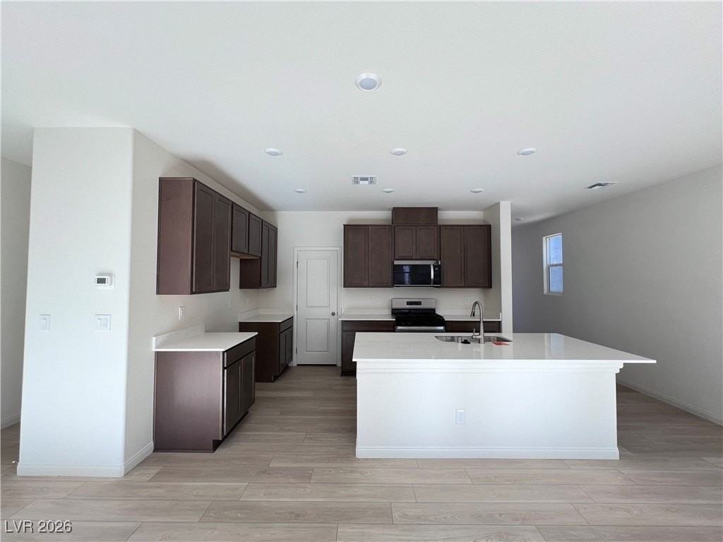 9219 Broome Ct - Photo 4 of 19