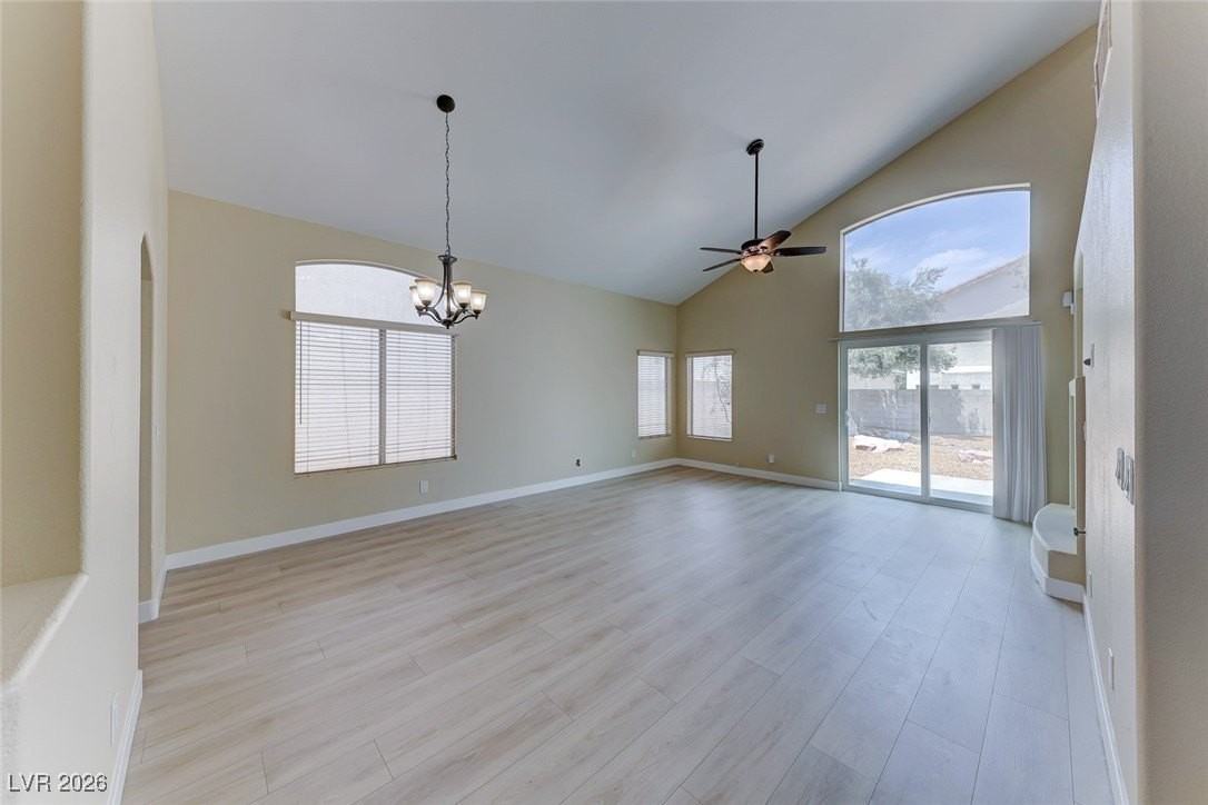 926 Dancing Vines Ave - Photo 6 of 30