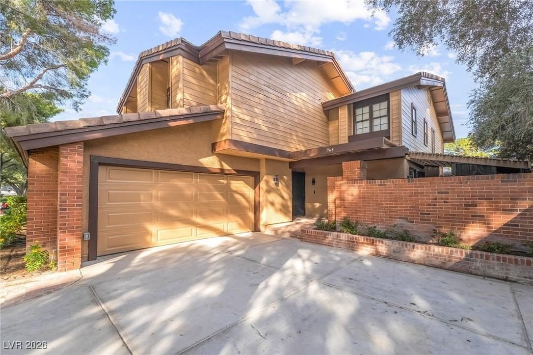 968 Pinehurst Dr - Photo 2 of 50