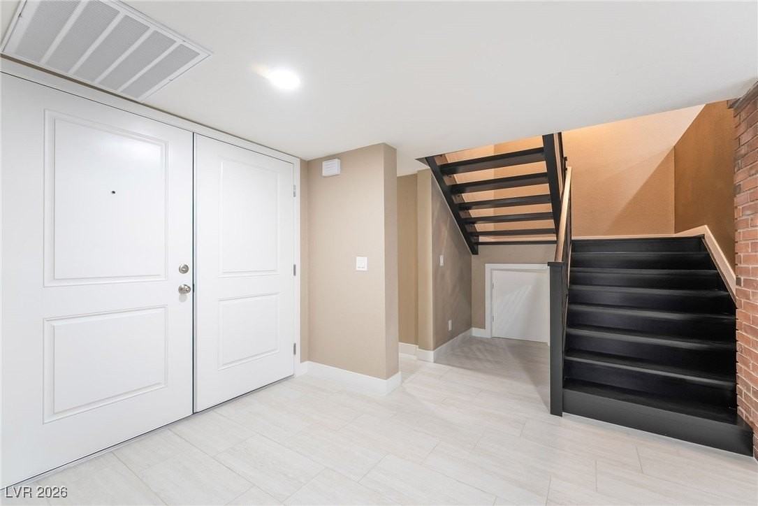 968 Pinehurst Dr - Photo 7 of 50