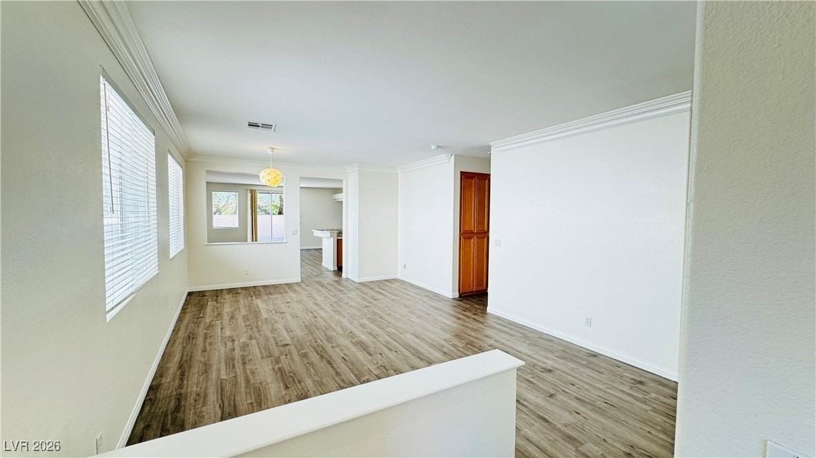 2278 Surrey Meadows Ave - Photo 3 of 34