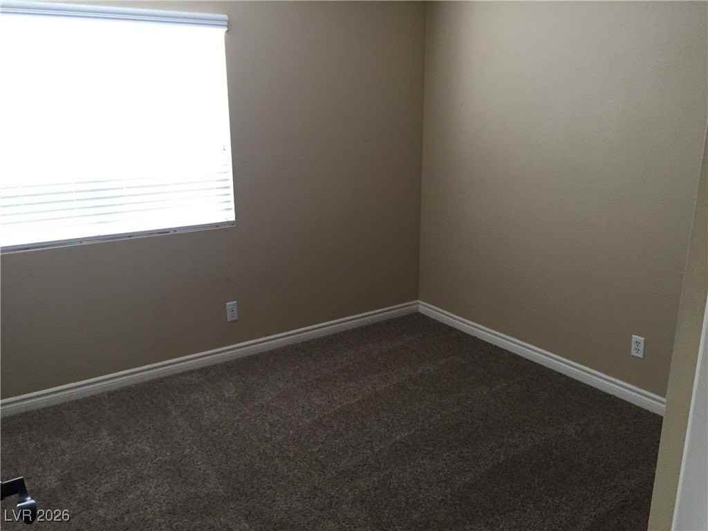 8649 Trafalgar Dr - Photo 6 of 33