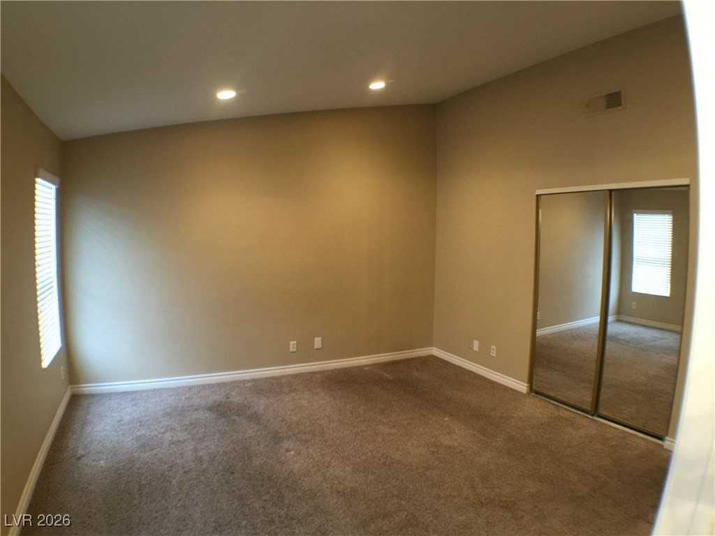 8649 Trafalgar Dr - Photo 7 of 33