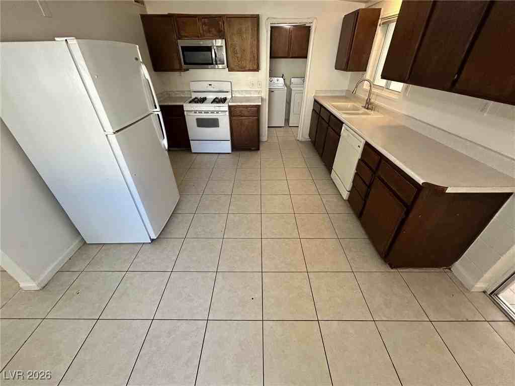 1937 Capistrano Ave - Photo 3 of 41