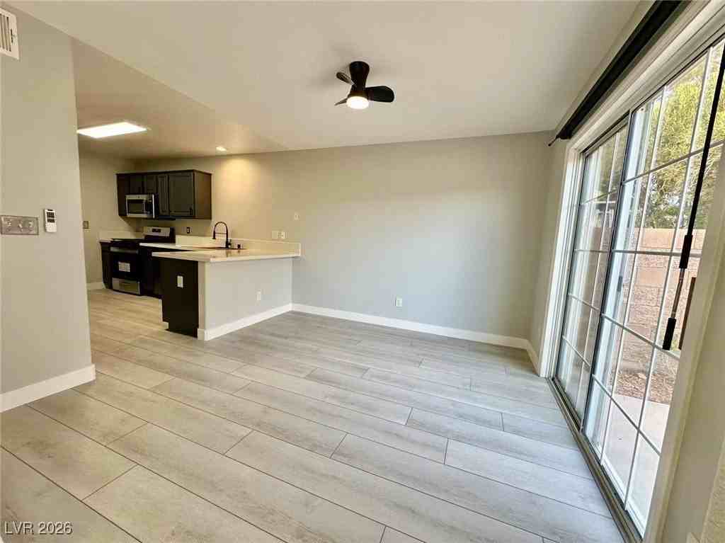 1616 Coyote Run Dr - Photo 2 of 11