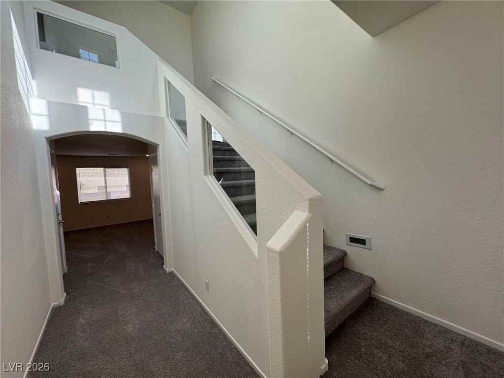 9208 Nerone Ave - Photo 4 of 40