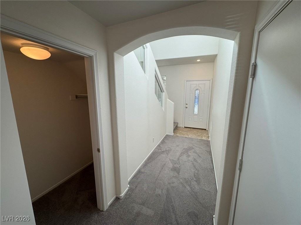 9208 Nerone Ave - Photo 5 of 40