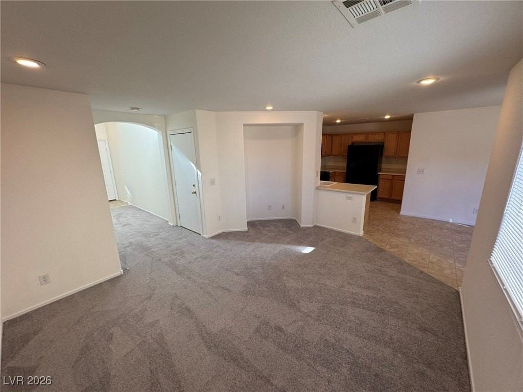 9208 Nerone Ave - Photo 6 of 40