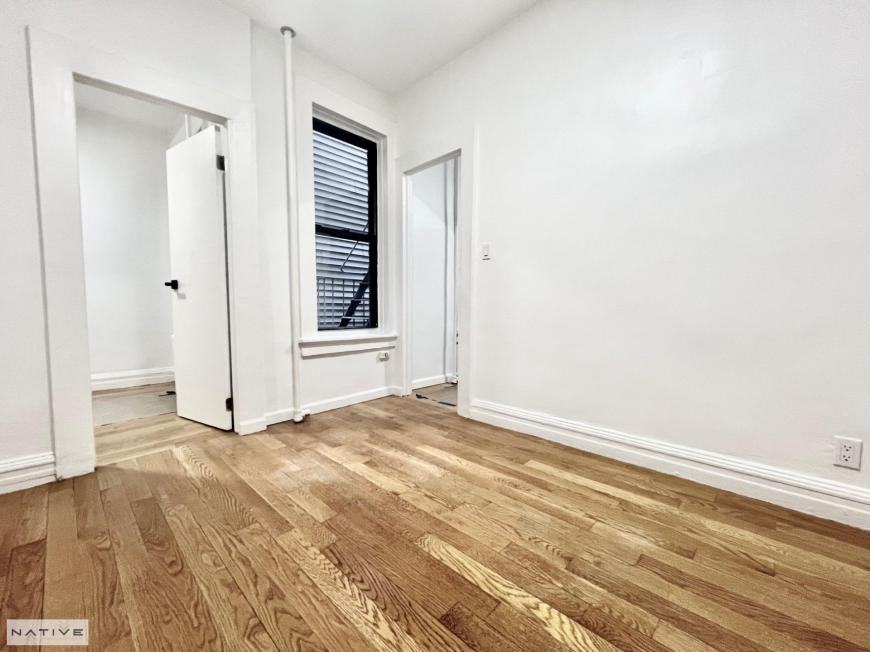 168 India St - Photo 7 of 10