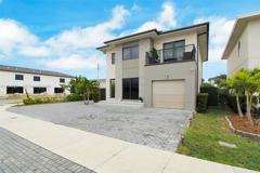 320 Nw 13th Ct #320 - Photo 1 of 1