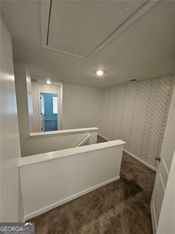 7490 Knoll Hollow Rd - Photo 7 of 10