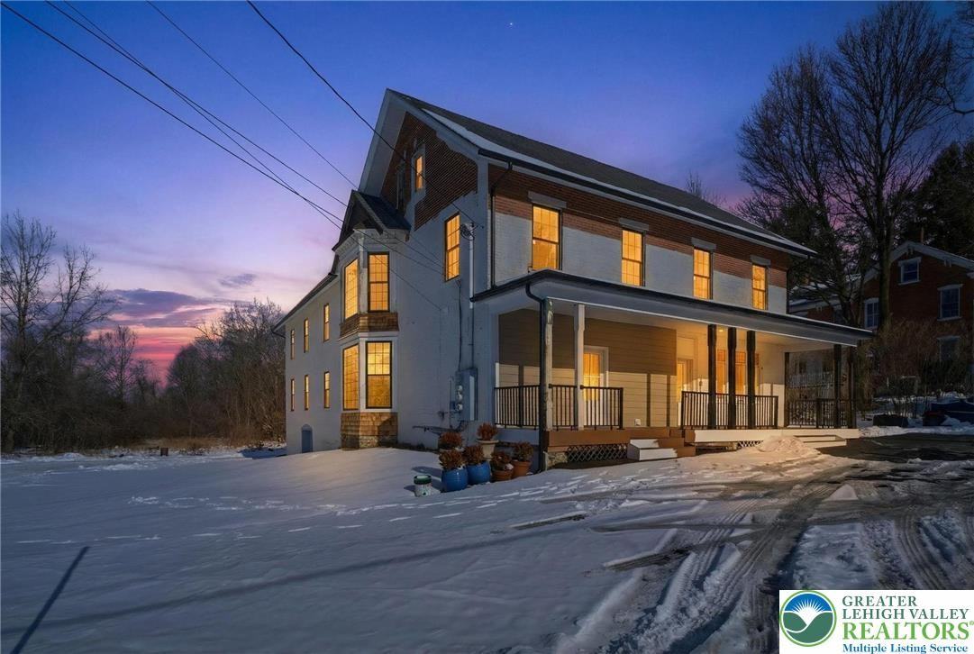 3591 Station Ave - Photo 4 of 24