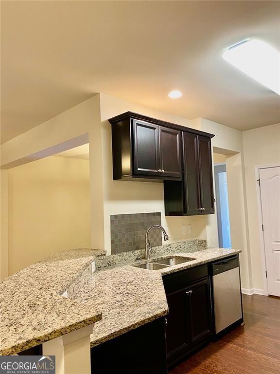 166 Granite Way - Photo 2 of 7