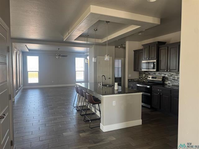 2812 Browning Ave - Photo 4 of 20