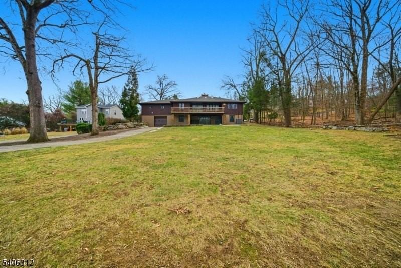 12 Mccaffrey Ln - Photo 6 of 49