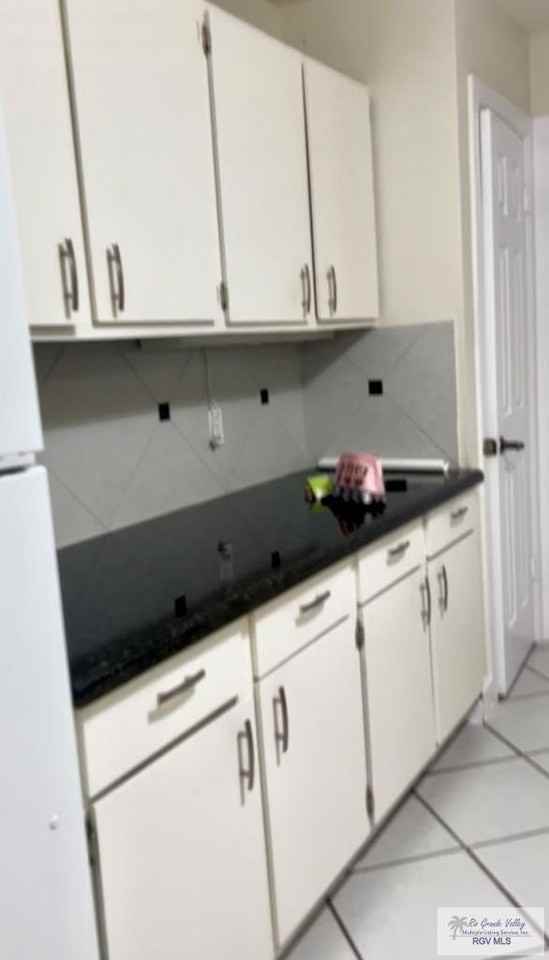 110 Santa Ana Ave - Photo 6 of 10