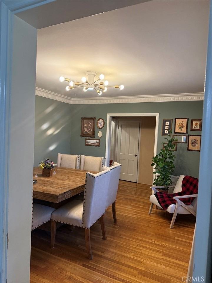 307 Lincoln Ave - Photo 6 of 12