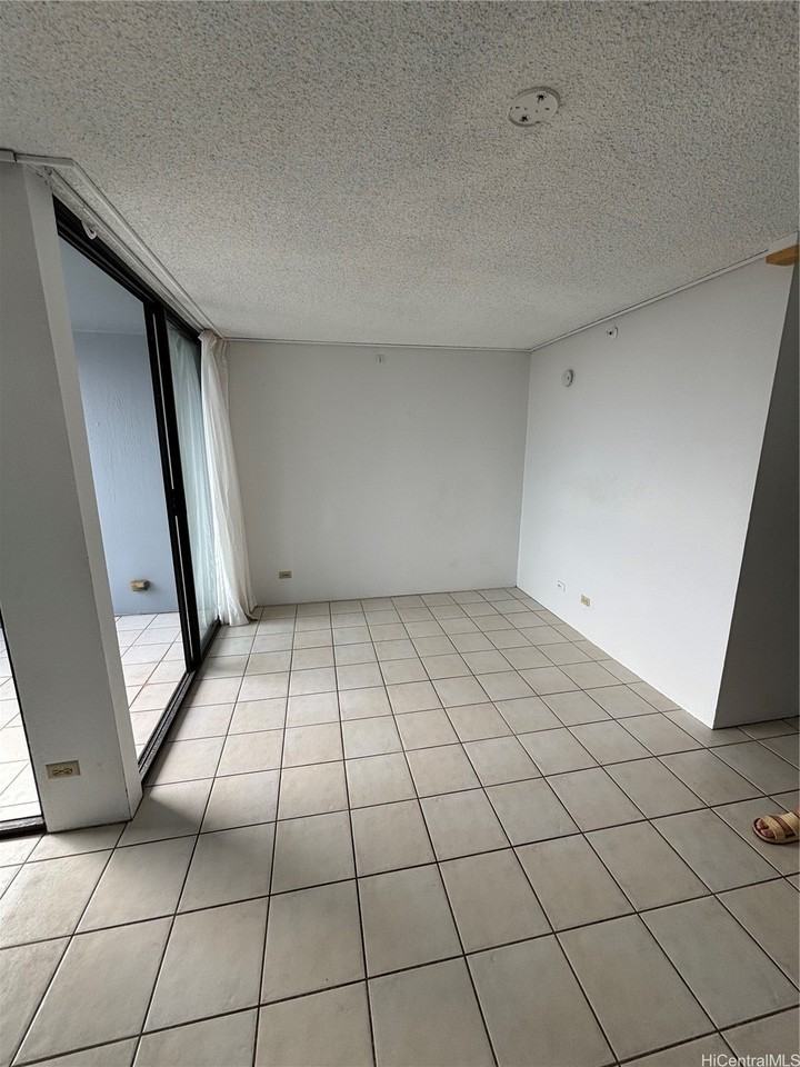 2100 Date St Apt 2107 #2107 - Photo 4 of 9