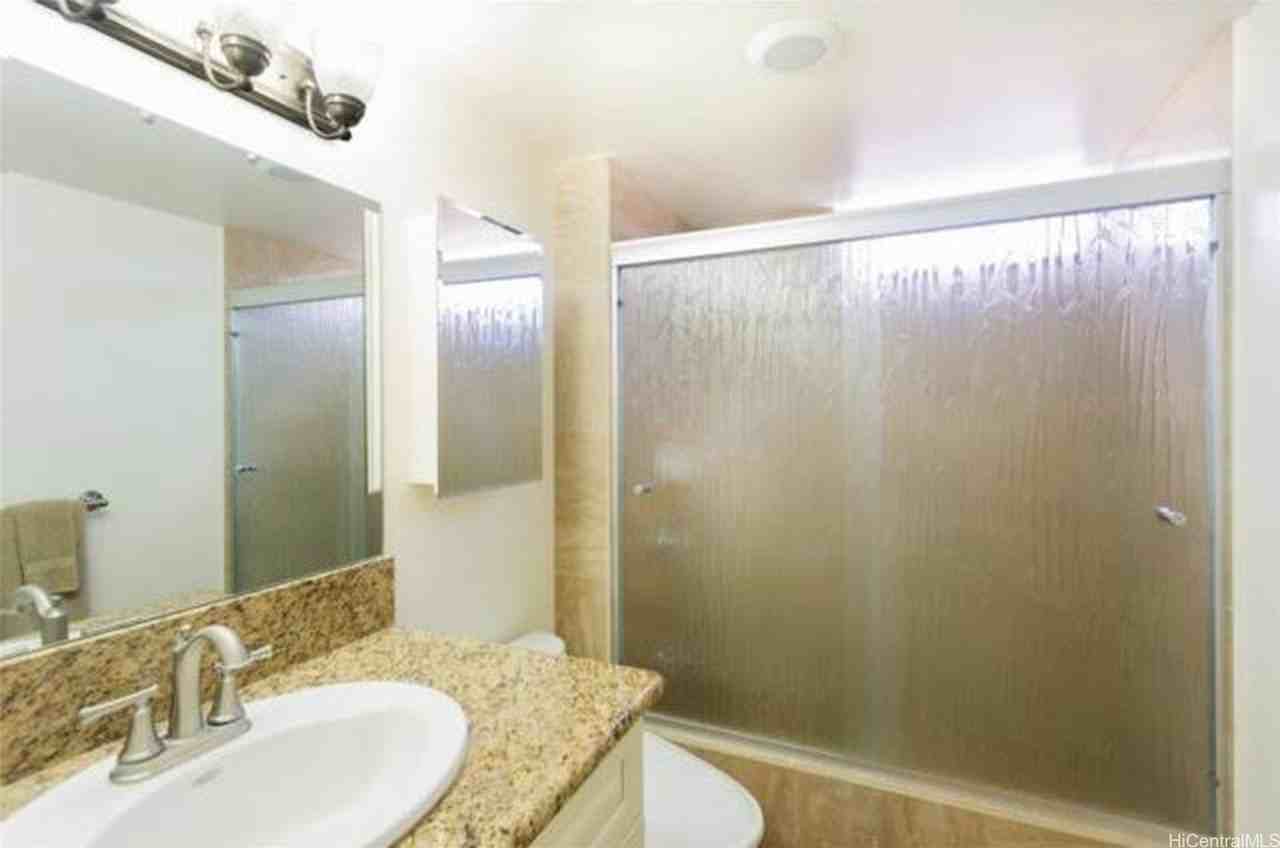 411 Hobron Ln Apt 2814 #2814 - Photo 7 of 9