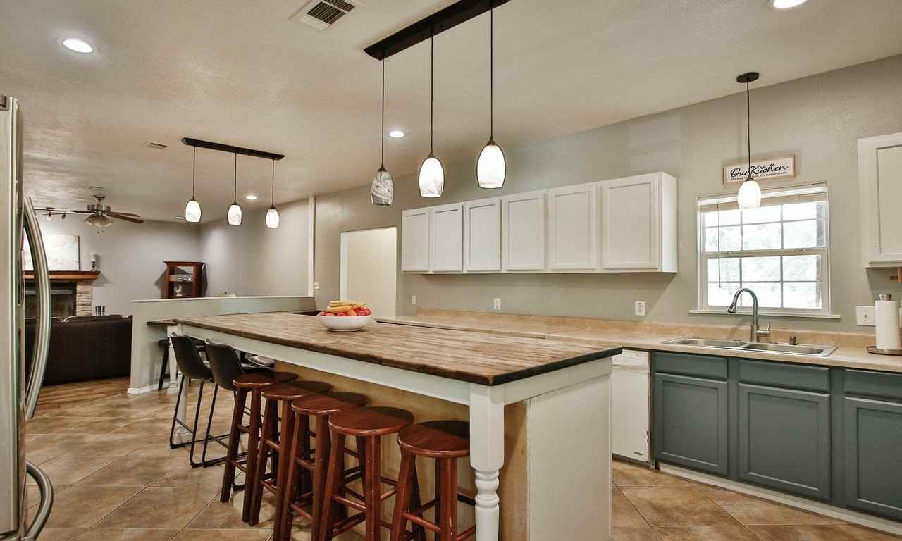 1784 Greenbelt Dr - Photo 6 of 34