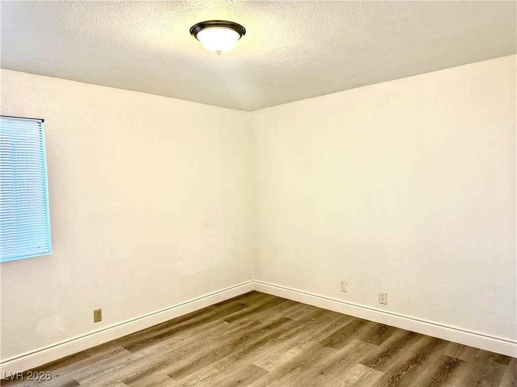 4320 Sandy River Dr - Photo 2 of 4