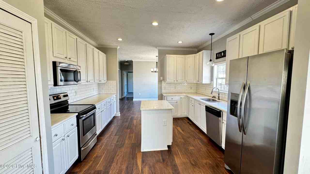 1126 Haw Branch Rd - Photo 5 of 15