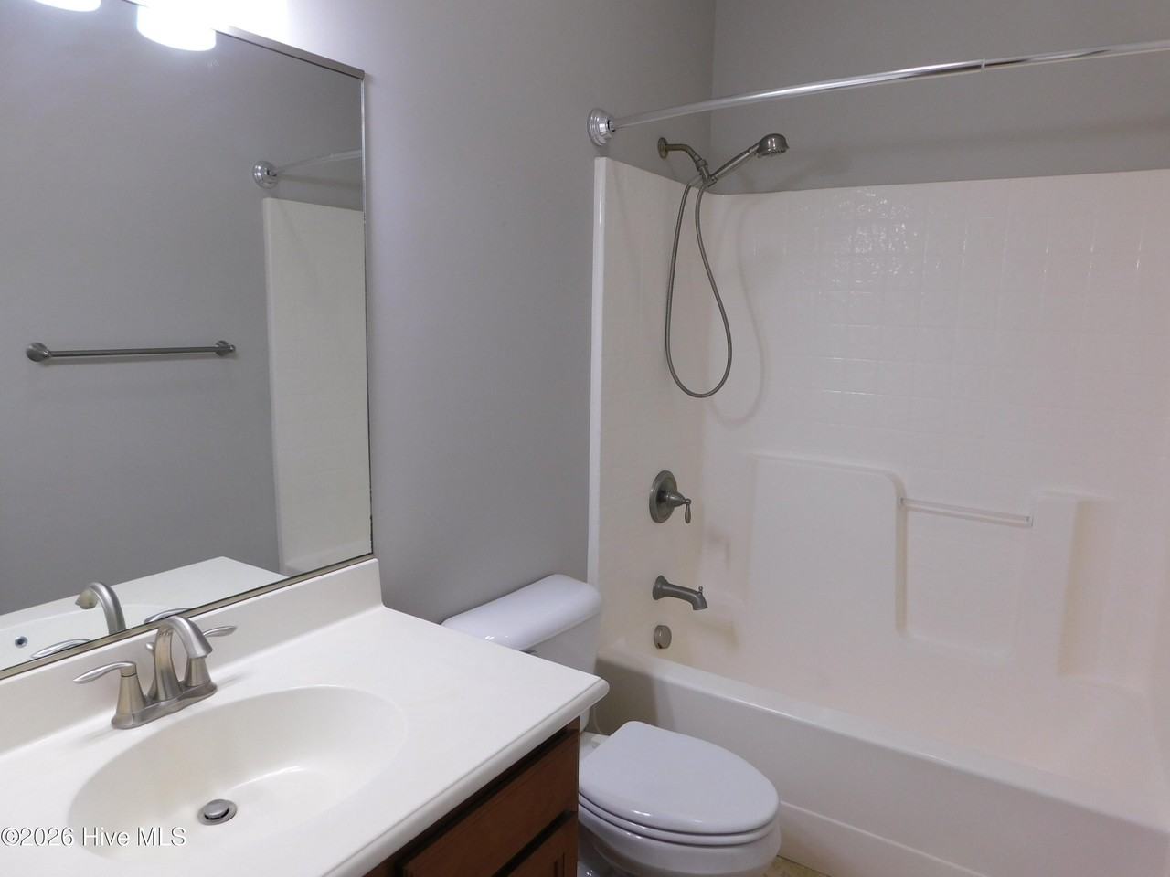 106 Ricks Ave - Photo 7 of 14